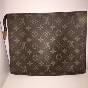 Louis Vuitton Toiletry Pouch 26